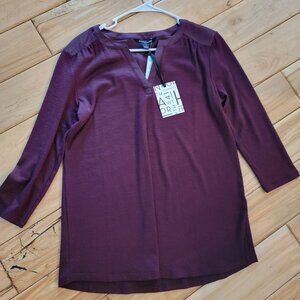 NWT Burgundy 41 Hawthorne Top- medium